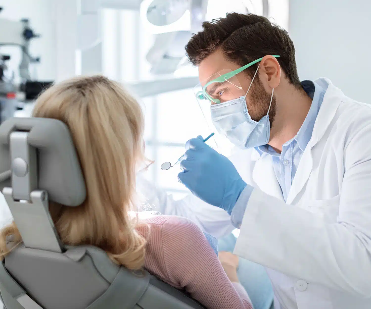 Dentist Cosmetic Bonding